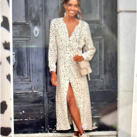 NWT Animal Print Long Sleeve Maxi Dress - S - Picture 3 of 8